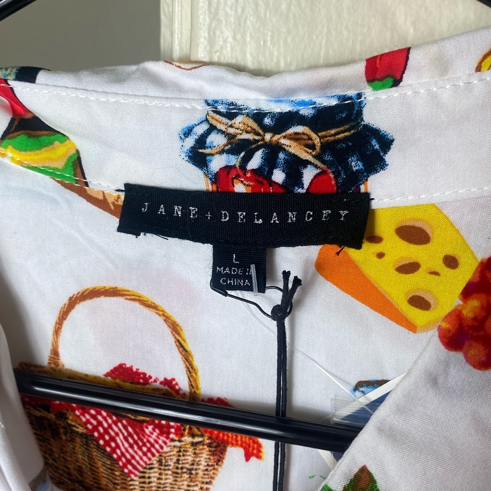 Jane Delaney Picnic/Italian Themed Button Down Shirt - Picture 4 of 4